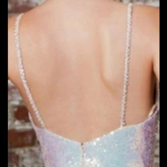 Gorgeous gown size 16 - Picture 7 of 13